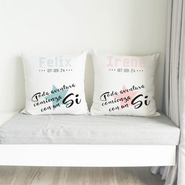 Pack Cojines personalizados amor, toda aventura comienza con un SÍ