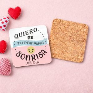 Posavasos de madera cuadrado, San Valentín, tu primera sonrisa del día