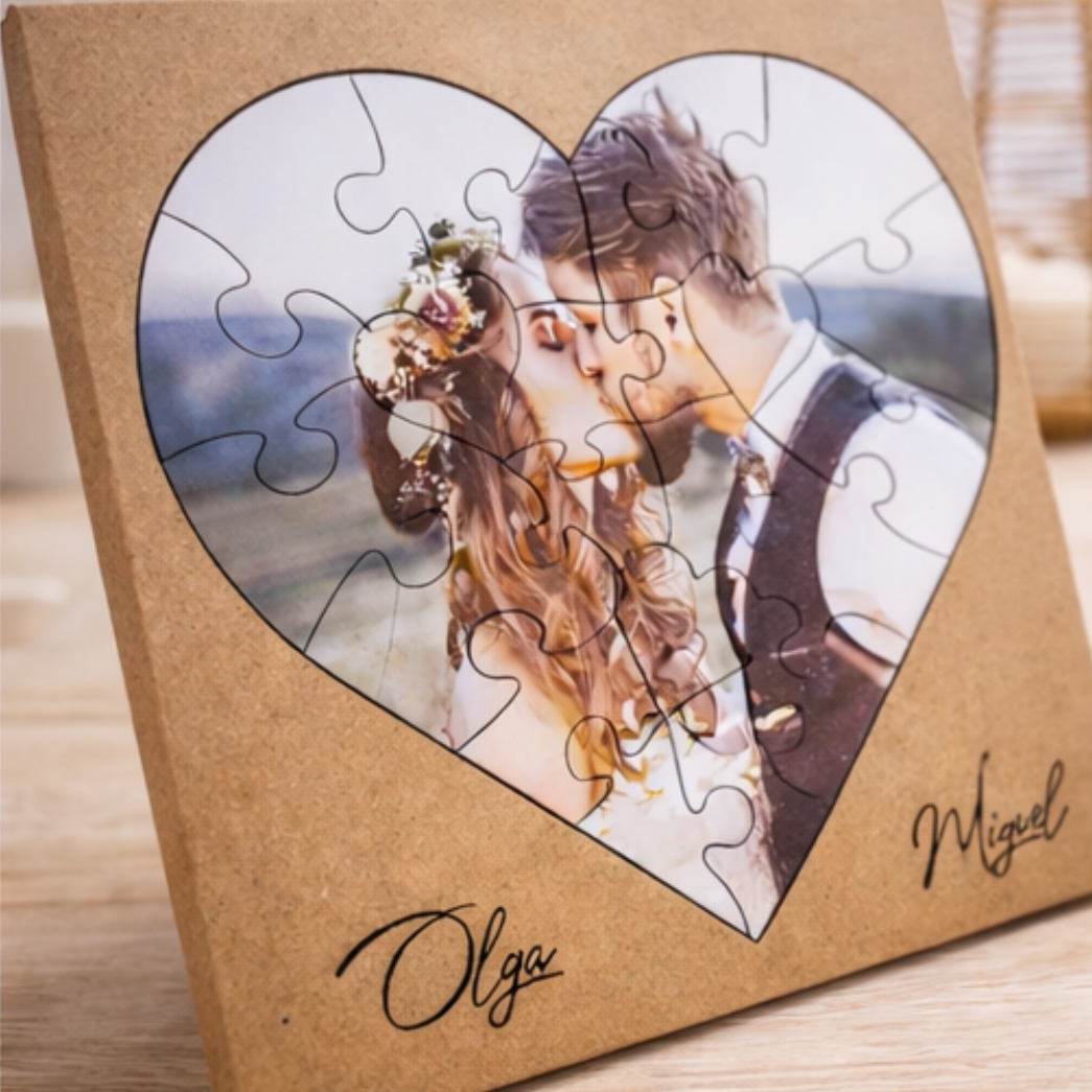 Puzzle de madera personalizado con marco, forma corazón - Imagen 2