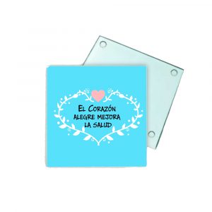 Posavasos de cristal, el corazón alegre mejora la salud