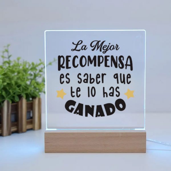 Lámpara LED de Metacrilato, para jubilados, te lo has ganado